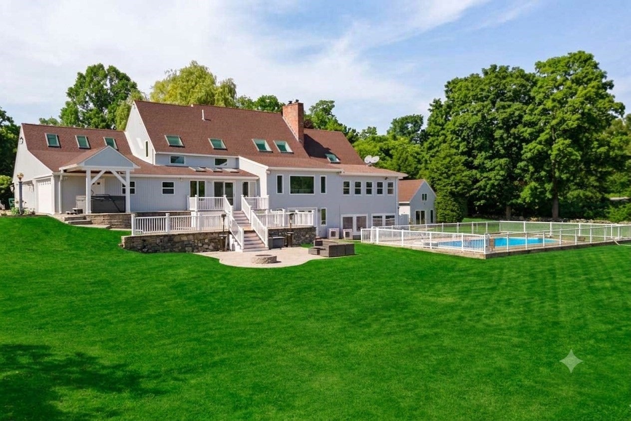 6 Lynbrook Road