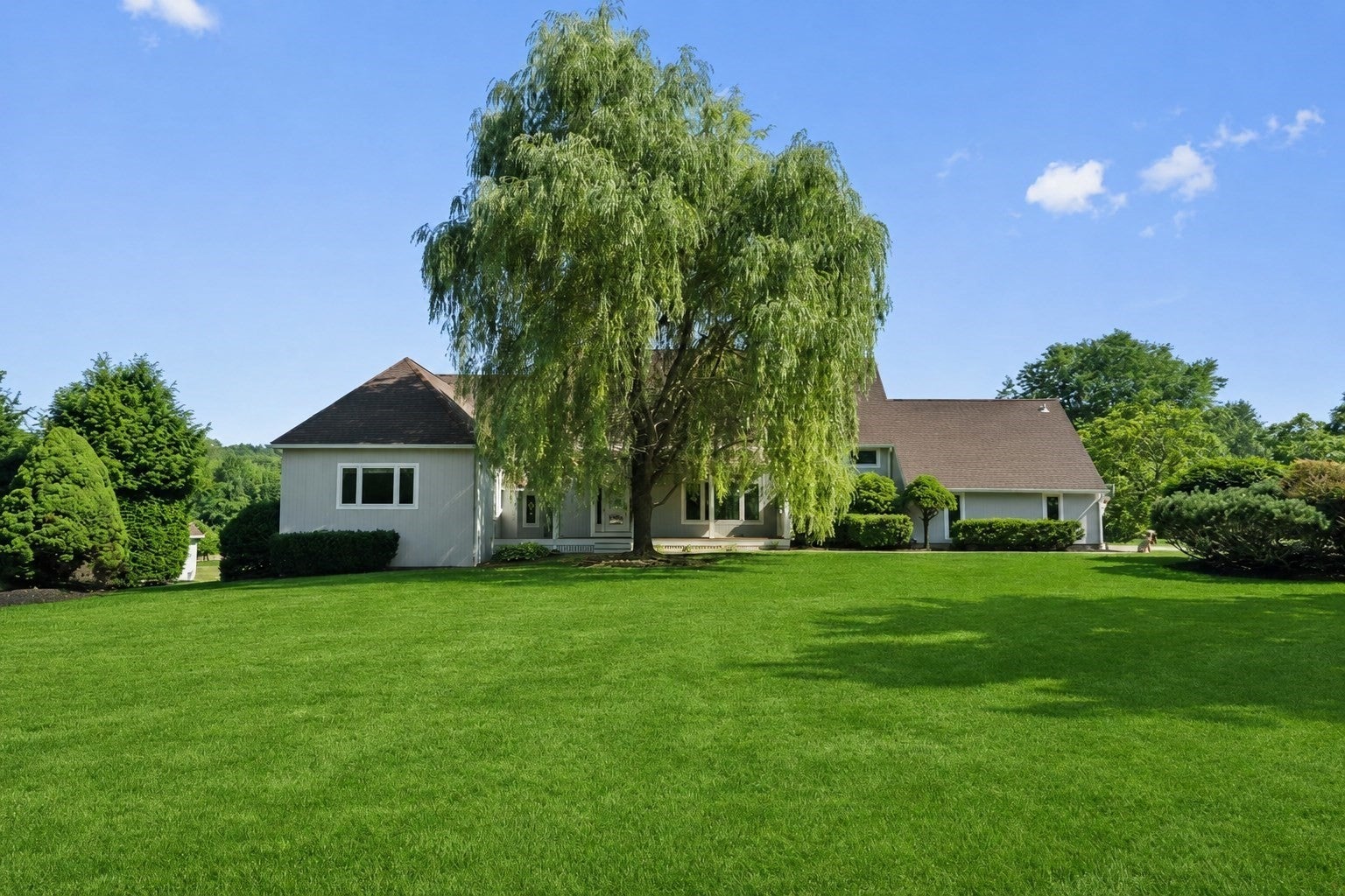 6 Lynbrook Road