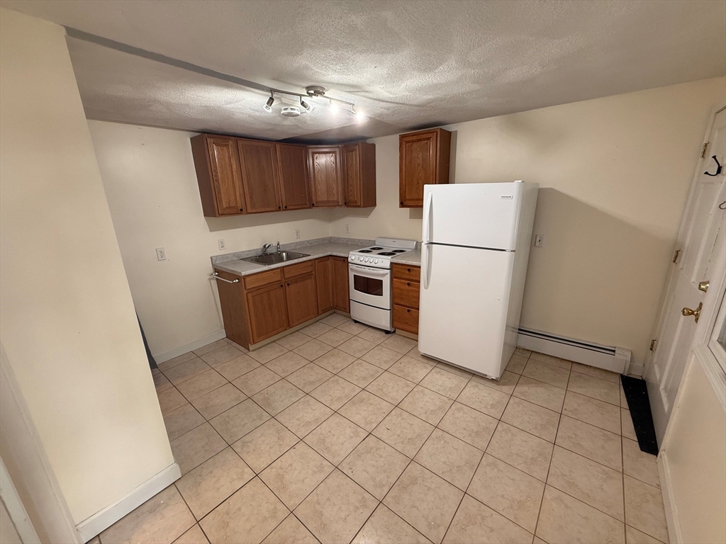 81 Cabot St 1M