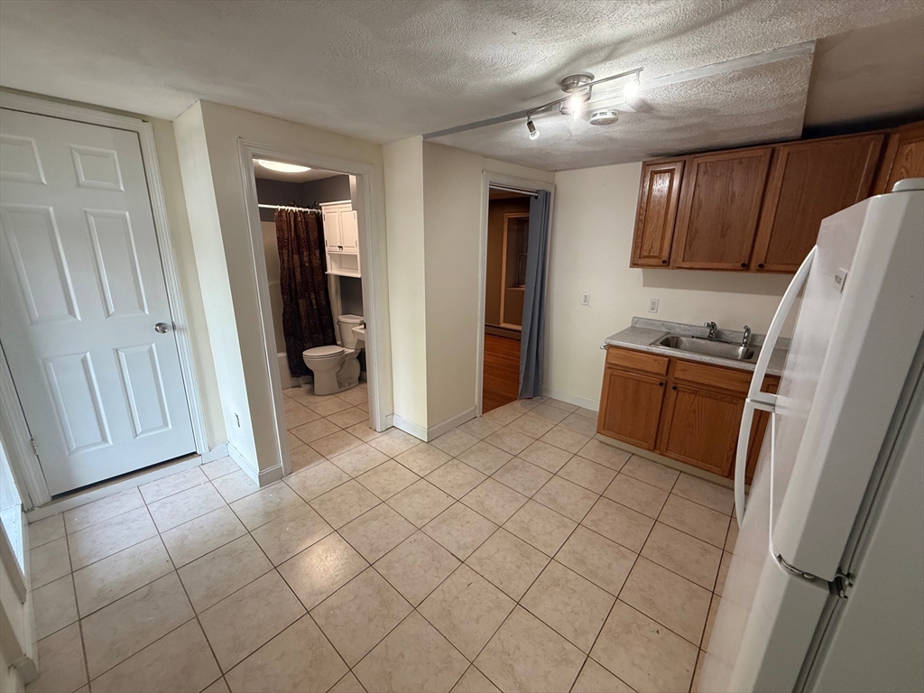 81 Cabot St 1M