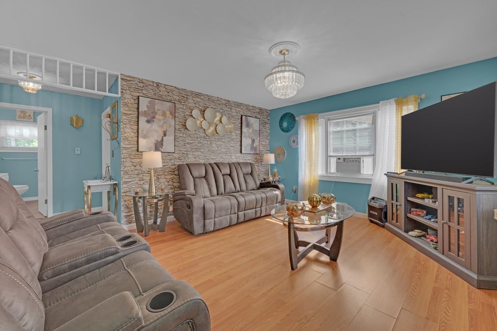 10 Union St, Southbridge, MA, 10 Union St, Southbridge, MA Photo #4
