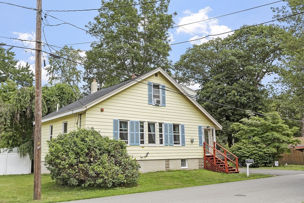 27 The Clearing St