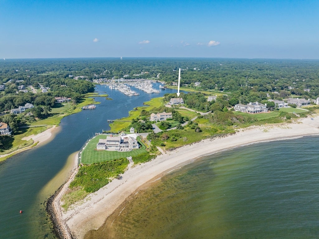 18 Saquatucket Point