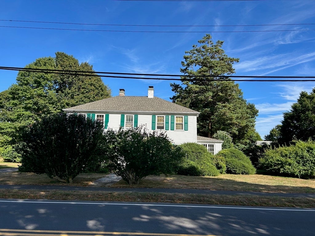 Photo of 112 Shore Street, Falmouth, MA