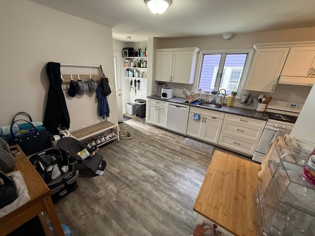 211 Beech St #211, Belmont, MA, 211 Beech St #211, Belmont, MA Photo #14