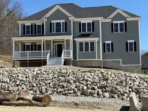 Photo of 2 Clover Glen Circle, Shrewsbury, MA 01545 (MLS # 73508111)