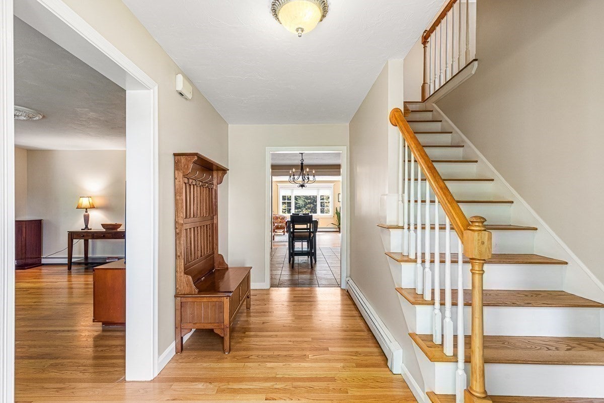 85 Comstock Dr, Wrentham, MA Photo #21