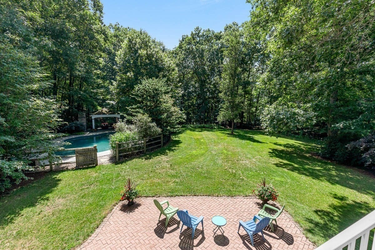 85 Comstock Dr, Wrentham, MA Photo #3
