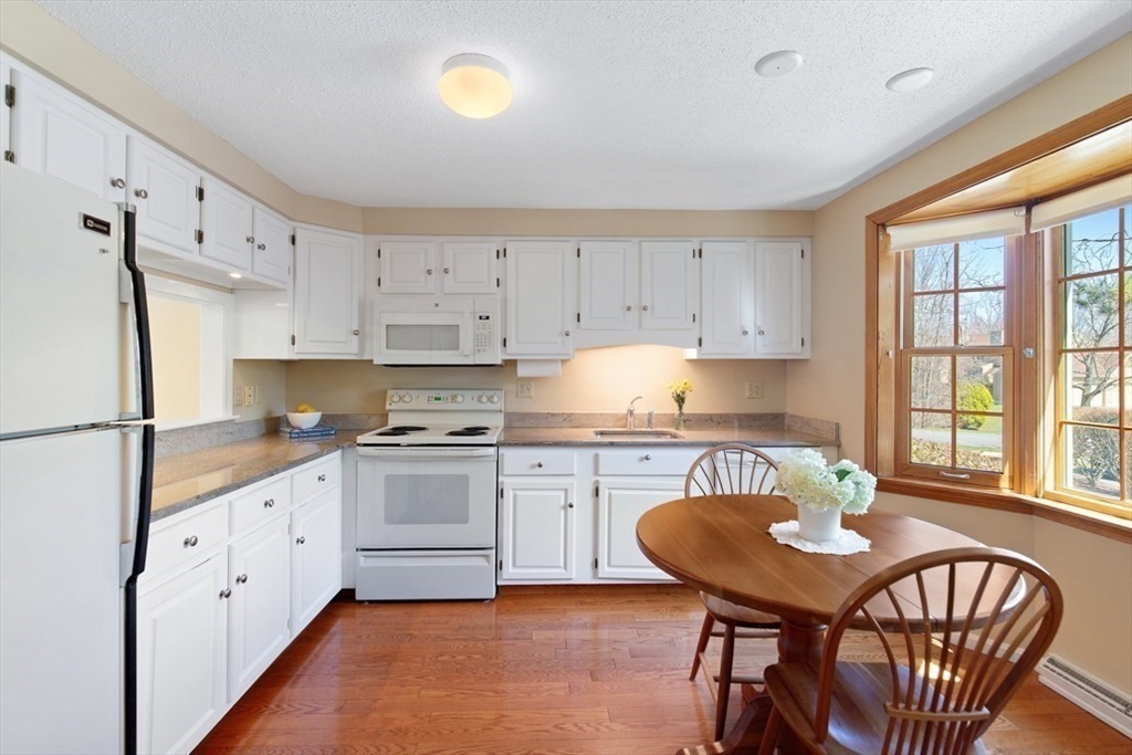 120 Village Post Road 120