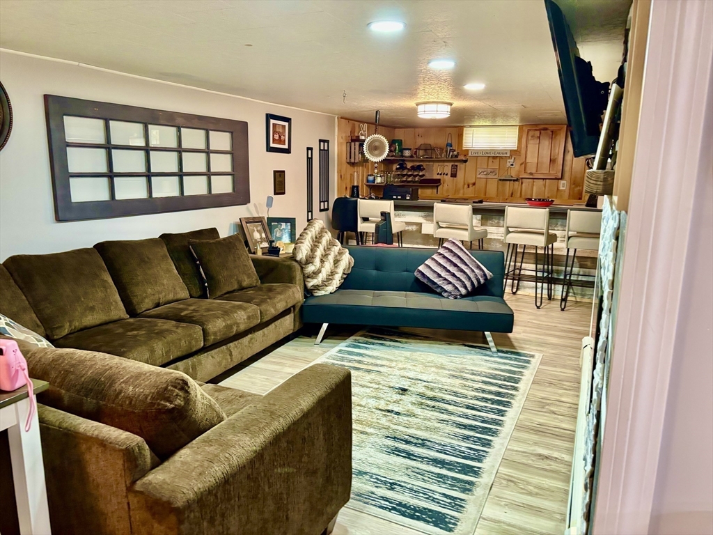 168 Wolcott Ave