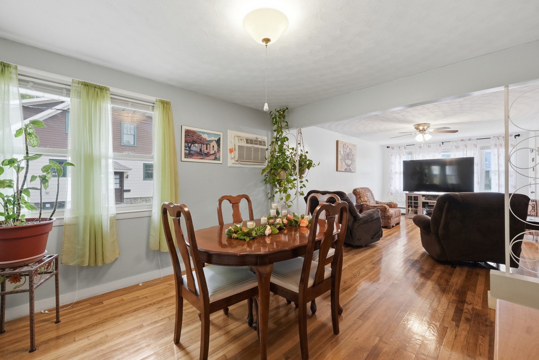 605 Chandler St, Worcester, MA Photo #10