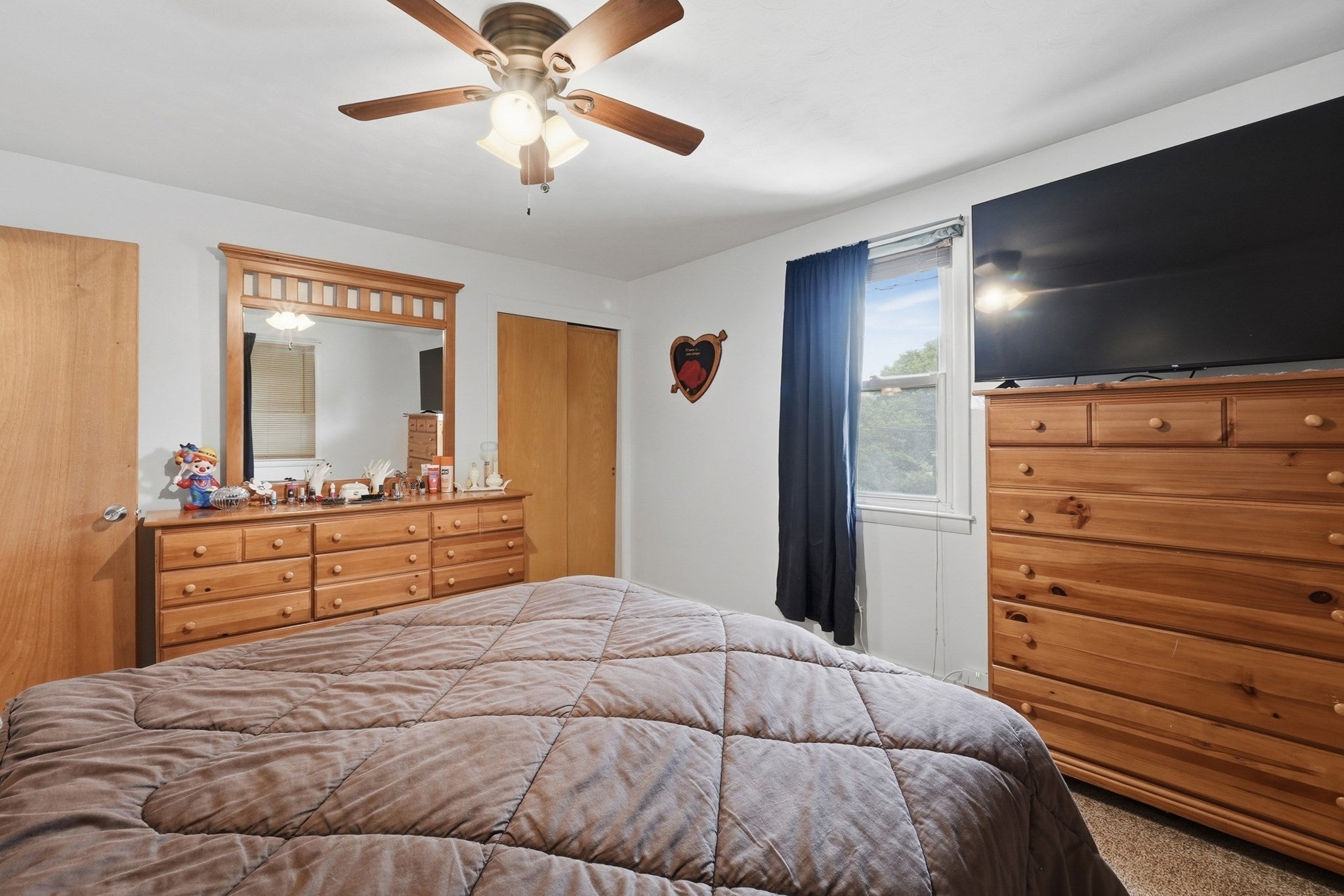 605 Chandler St, Worcester, MA Photo #25