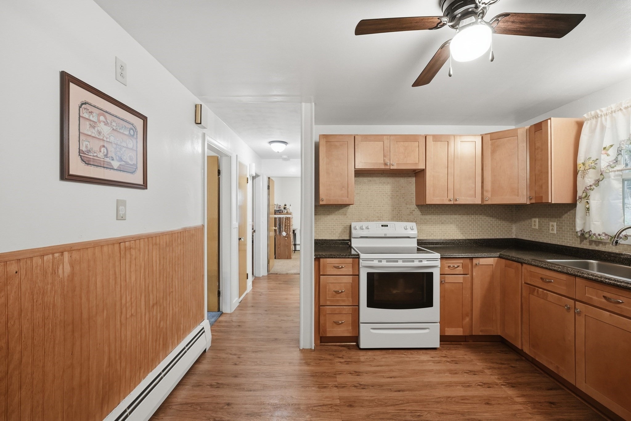 605 Chandler St, Worcester, MA Photo #18