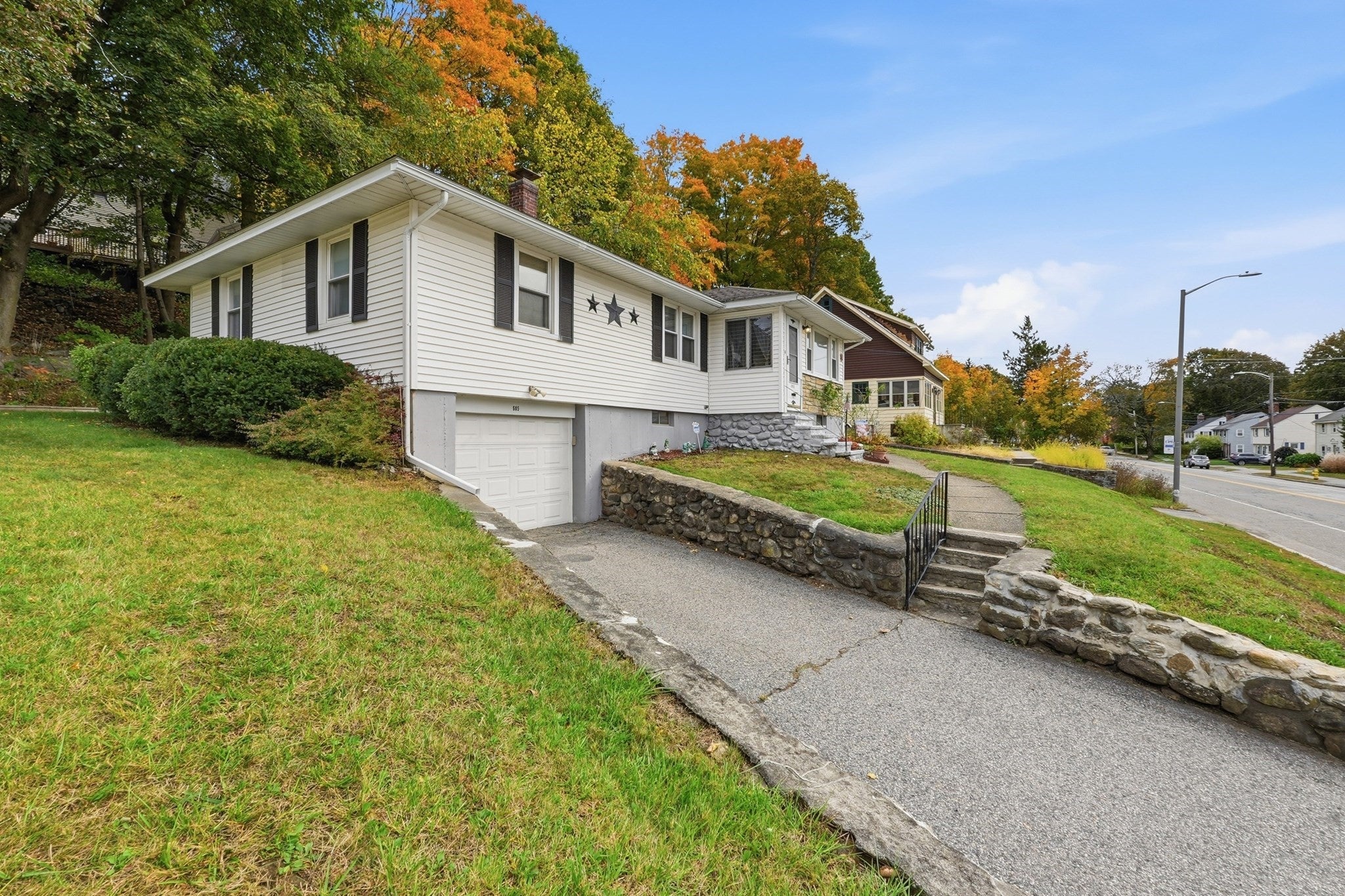 605 Chandler St, Worcester, MA Photo #36
