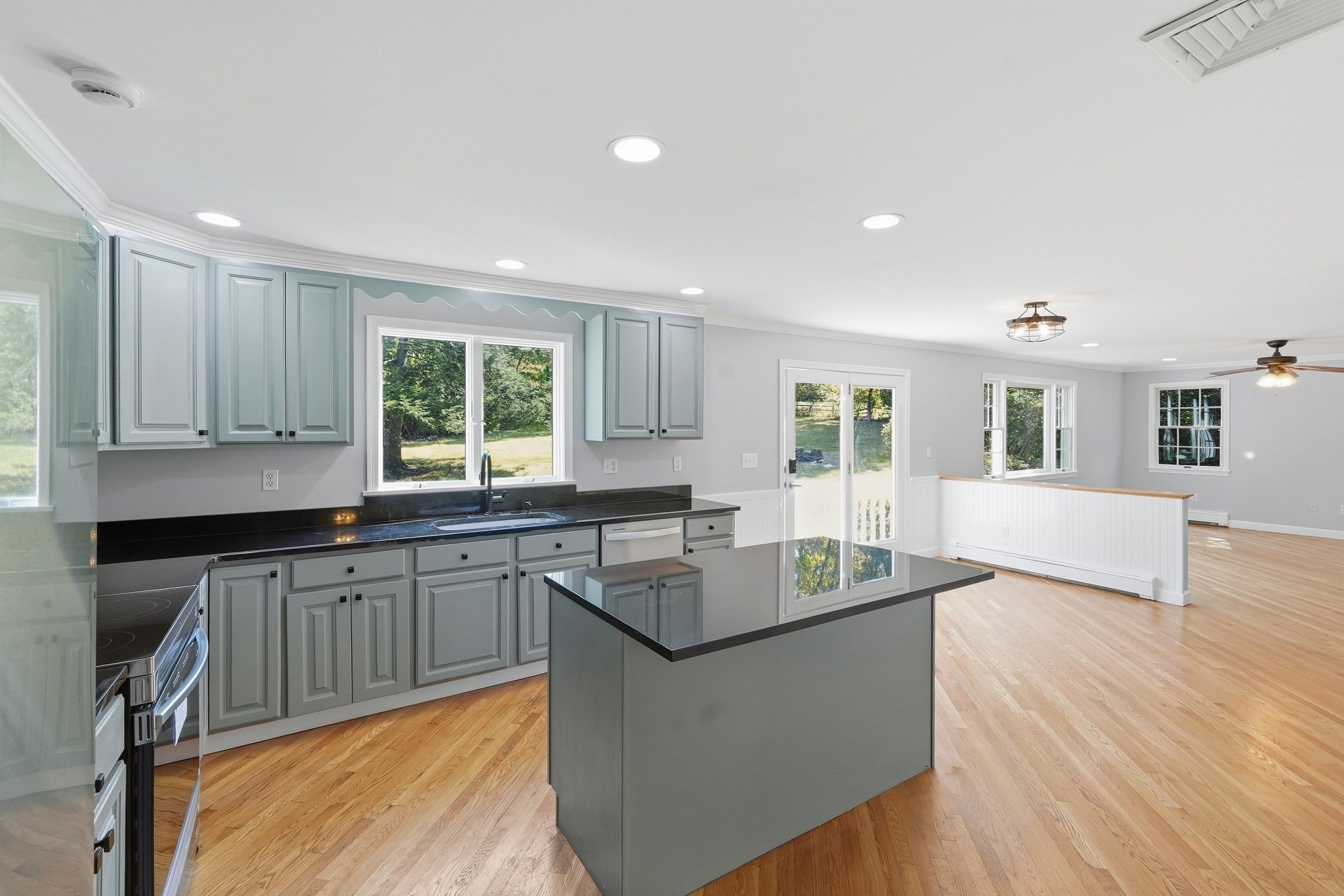 89 Brush Hill Rd