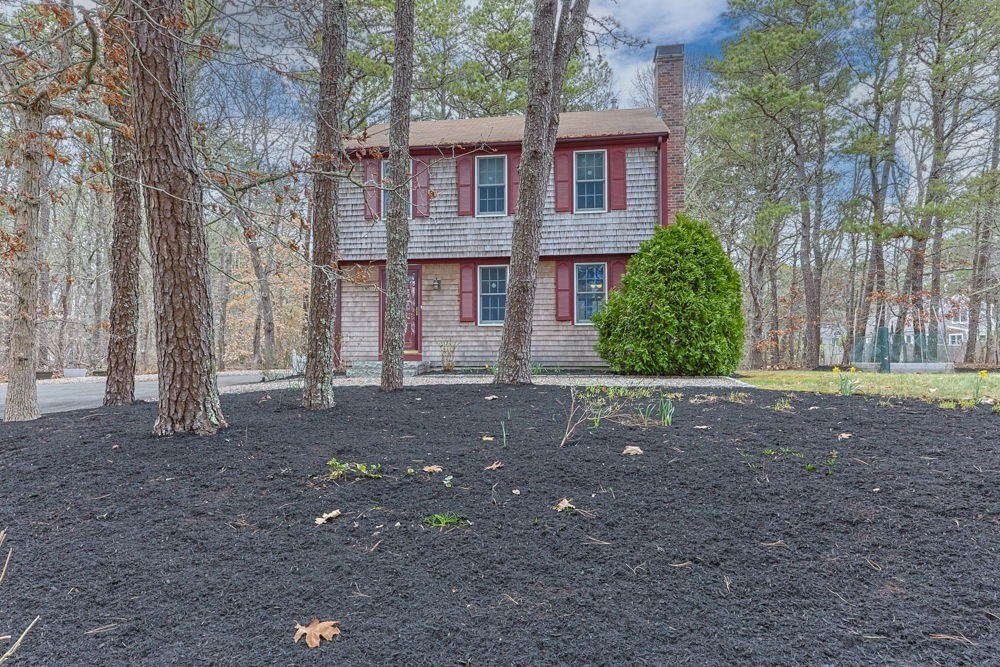 130 Surrey Ln