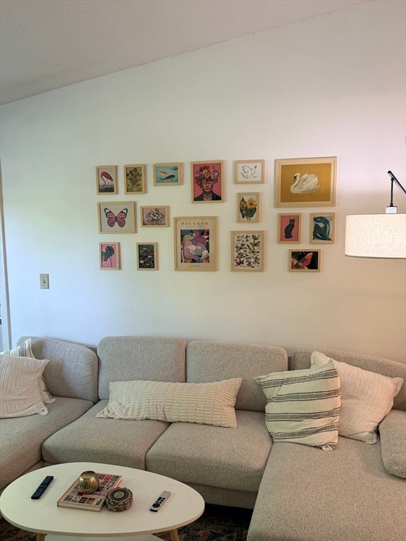 2 Squire Ct 8