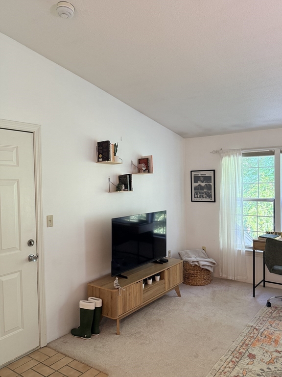 2 Squire Ct 8
