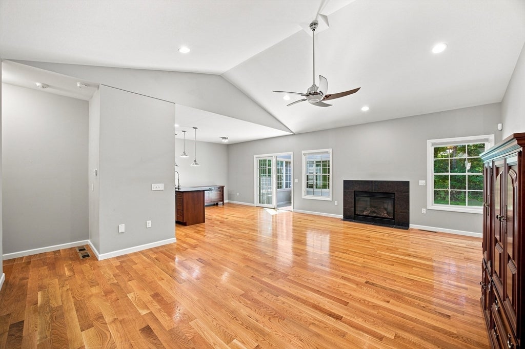 25 Tall Pines Rd #6, Hampden, MA Photo #8