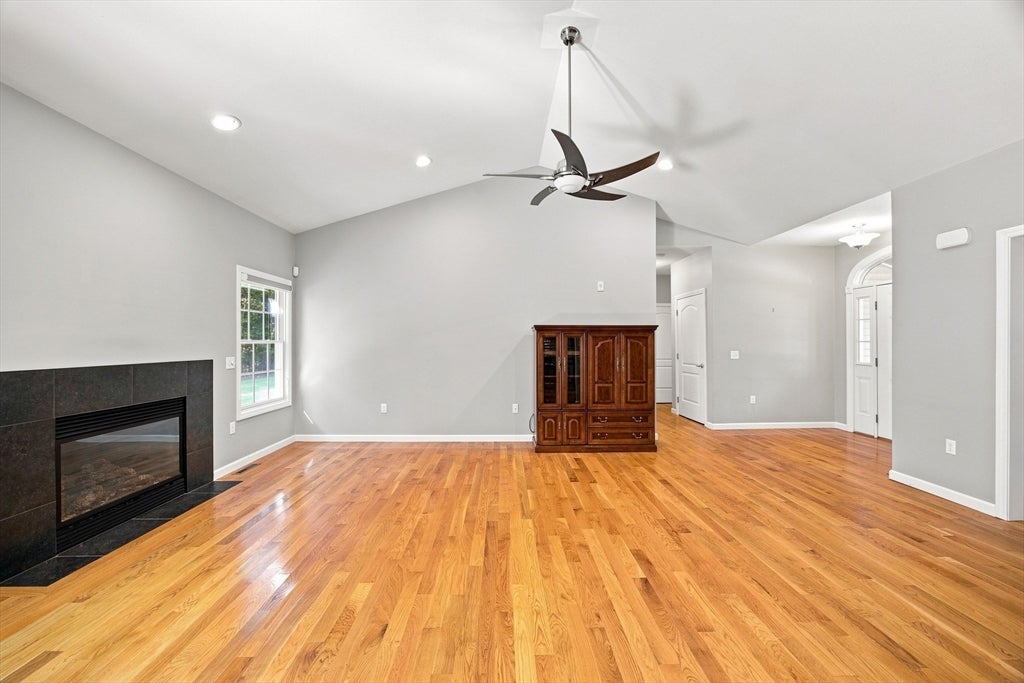 25 Tall Pines Rd #6, Hampden, MA Photo #10