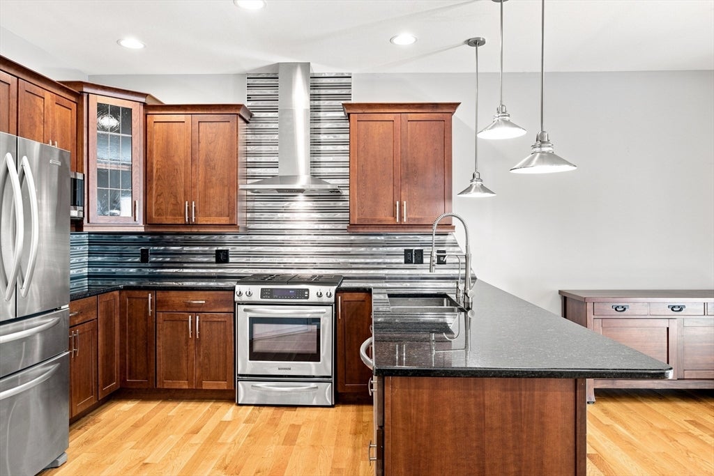 25 Tall Pines Rd 25