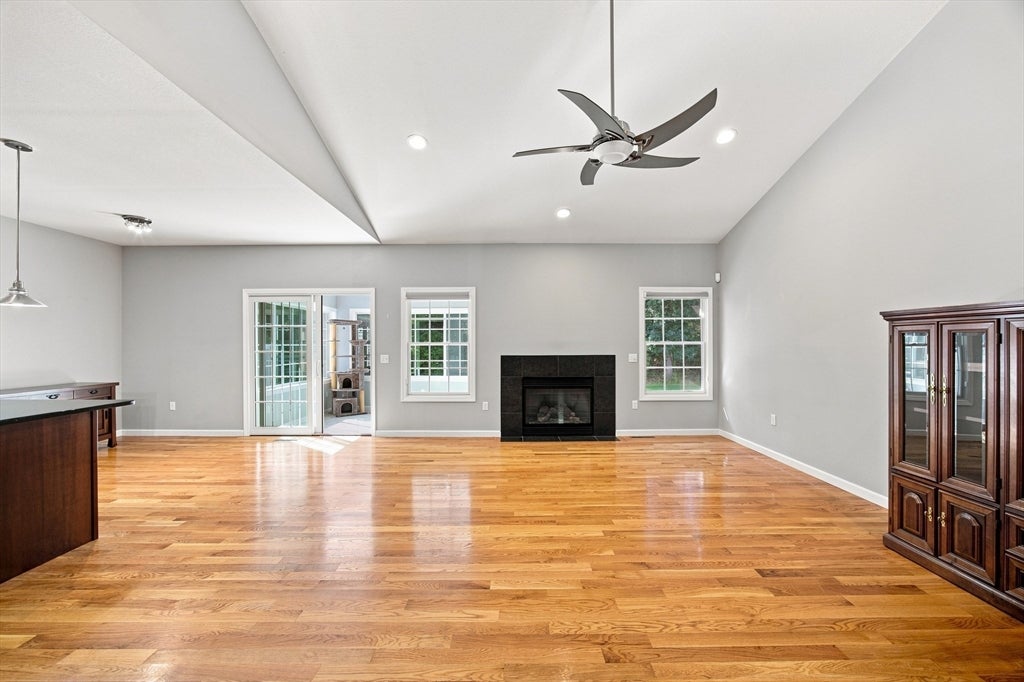 25 Tall Pines Rd #6, Hampden, MA Photo #9