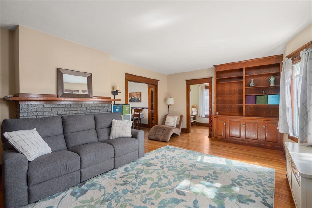 217 Ellsworth Ave, Springfield, MA Photo #10