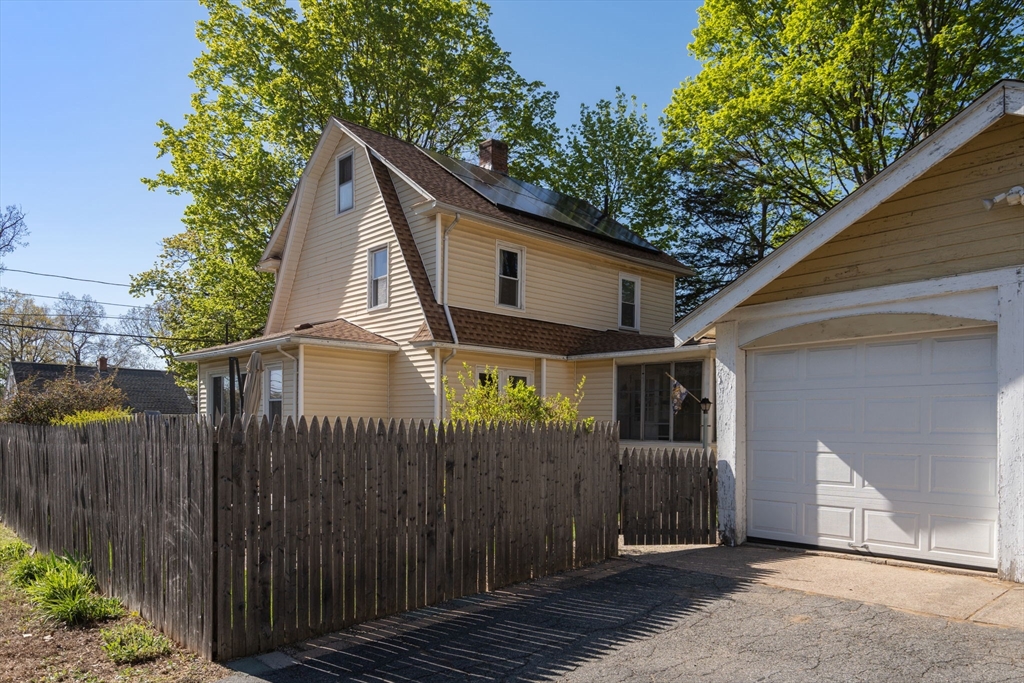 217 Ellsworth Ave, Springfield, MA Photo #27