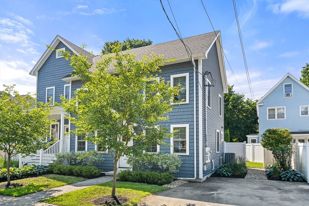 52 Salem Street 52