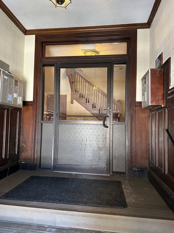 18 Glenville Avenue 3A