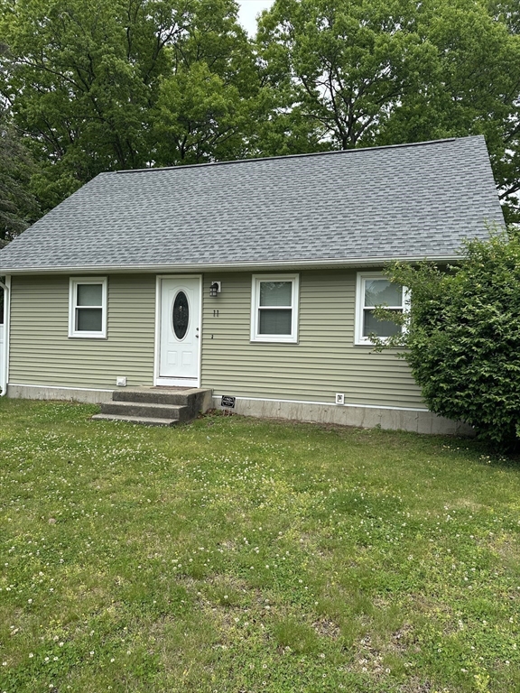 11 Friar Tuck Ln