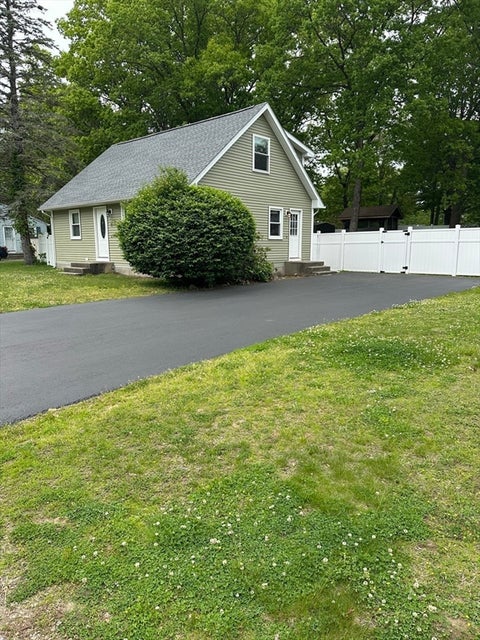 Photo of 11 Friar Tuck Ln, Oxford, MA 01540 (MLS # 73531180)