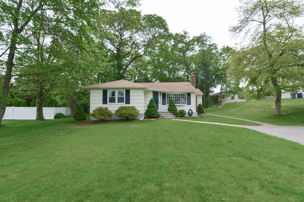 80 Dobbins St