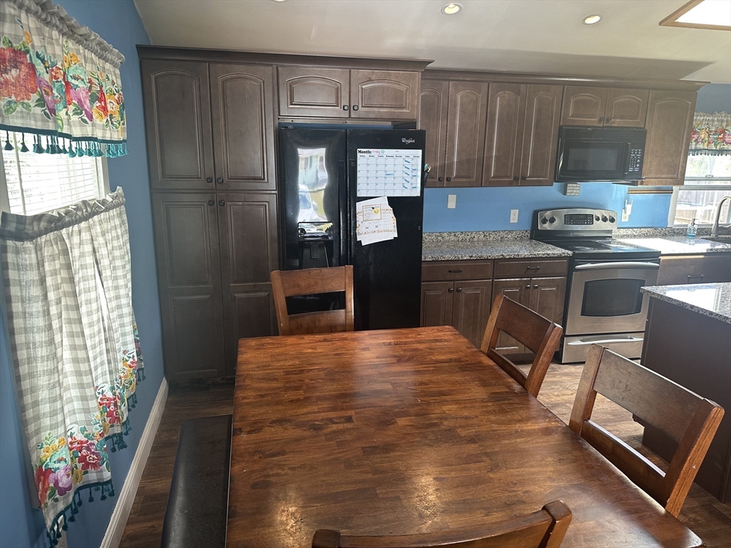 20 Keddy St, Springfield, MA Photo #9