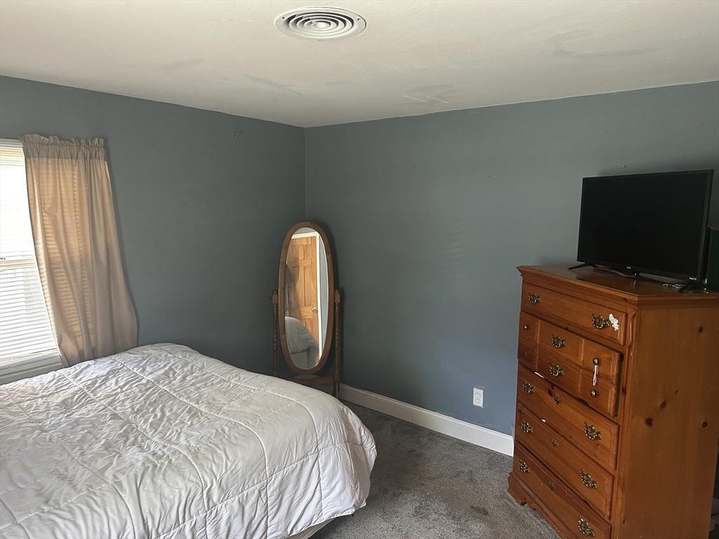 20 Keddy St, Springfield, MA Photo #21