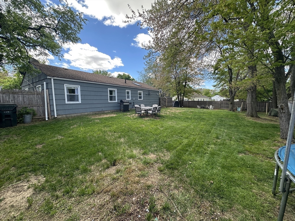 20 Keddy St, Springfield, MA Photo #6