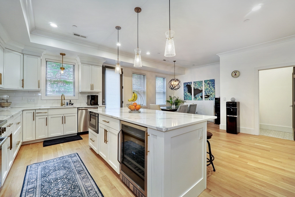 11 Conway St Unit 3