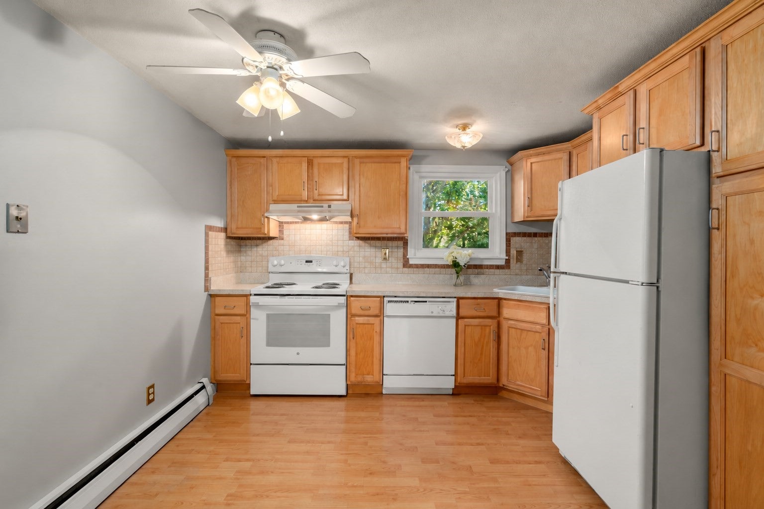 137 John A Dunn Memorial Dr #6, Rockland, MA, 137 John A Dunn Memorial Dr #6, Rockland, MA Photo #6