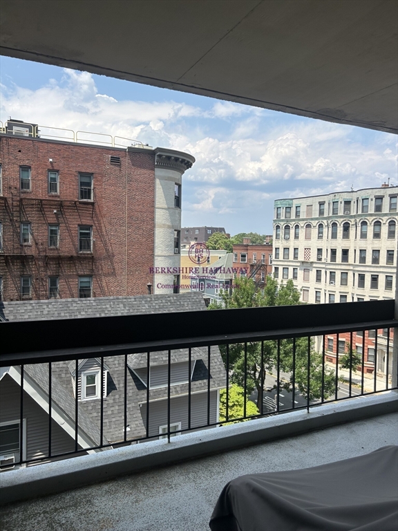 Cambridge, Massachusetts 02139, United States, 1 Bedroom Bedrooms, ,2 BathroomsBathrooms,Residential,Active,249478