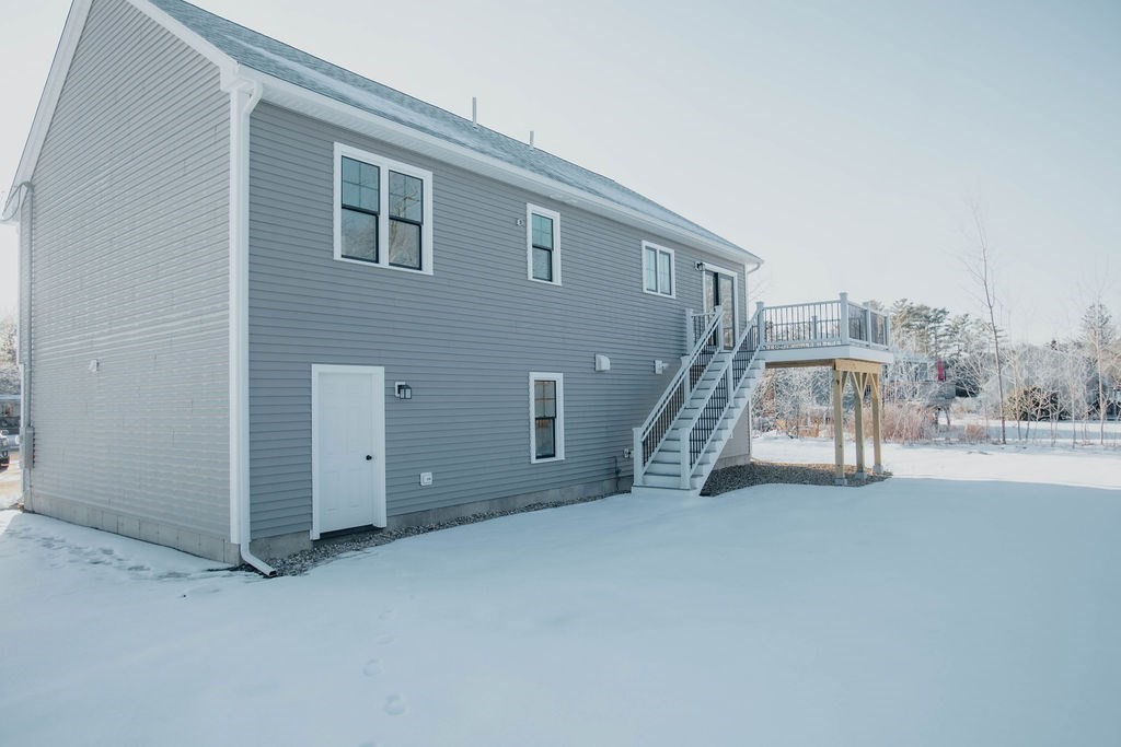 572 Wheelwright Rd