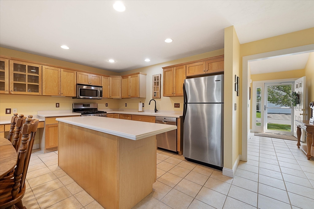 3 Angell Brook Dr 3