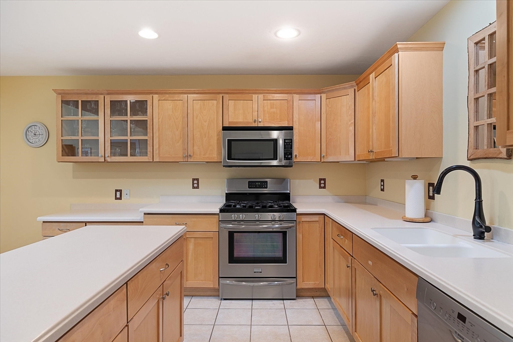 3 Angell Brook Dr 3