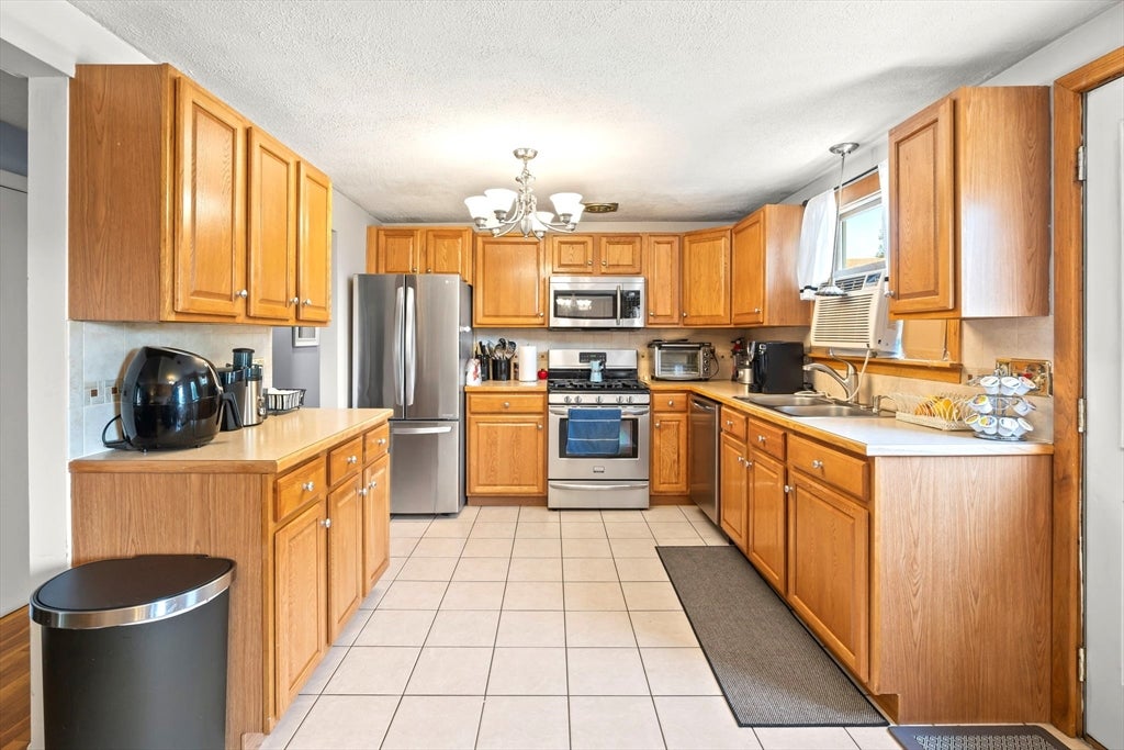 67 Andover St, Peabody, MA, 67 Andover St, Peabody, MA Photo #7