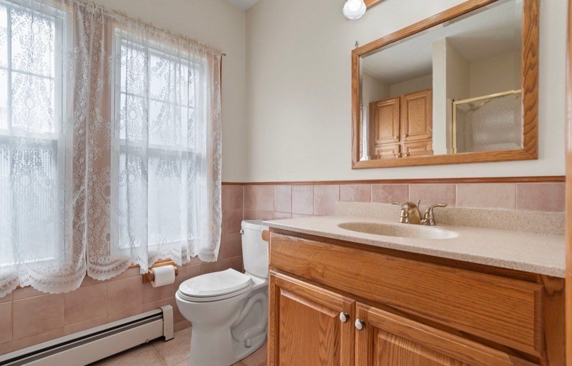 6 Van Horn Street, West Springfield, MA, 6 Van Horn Street, West Springfield, MA Photo #29