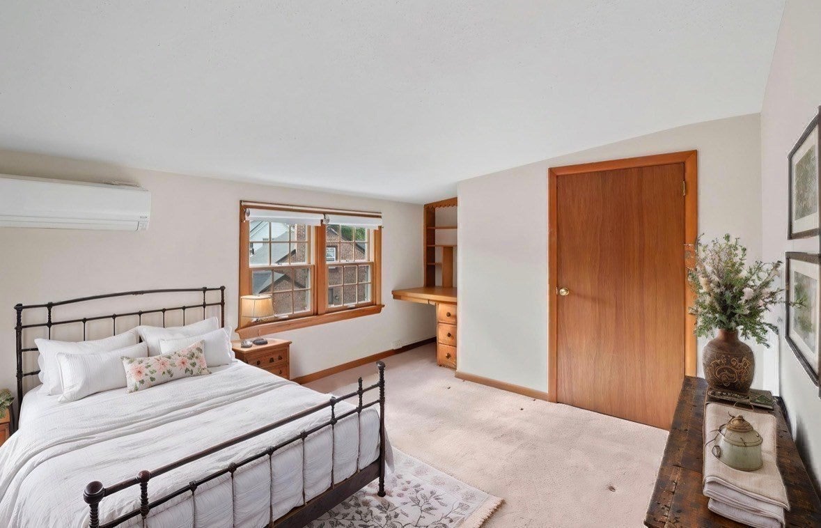 6 Van Horn Street, West Springfield, MA, 6 Van Horn Street, West Springfield, MA Photo #37