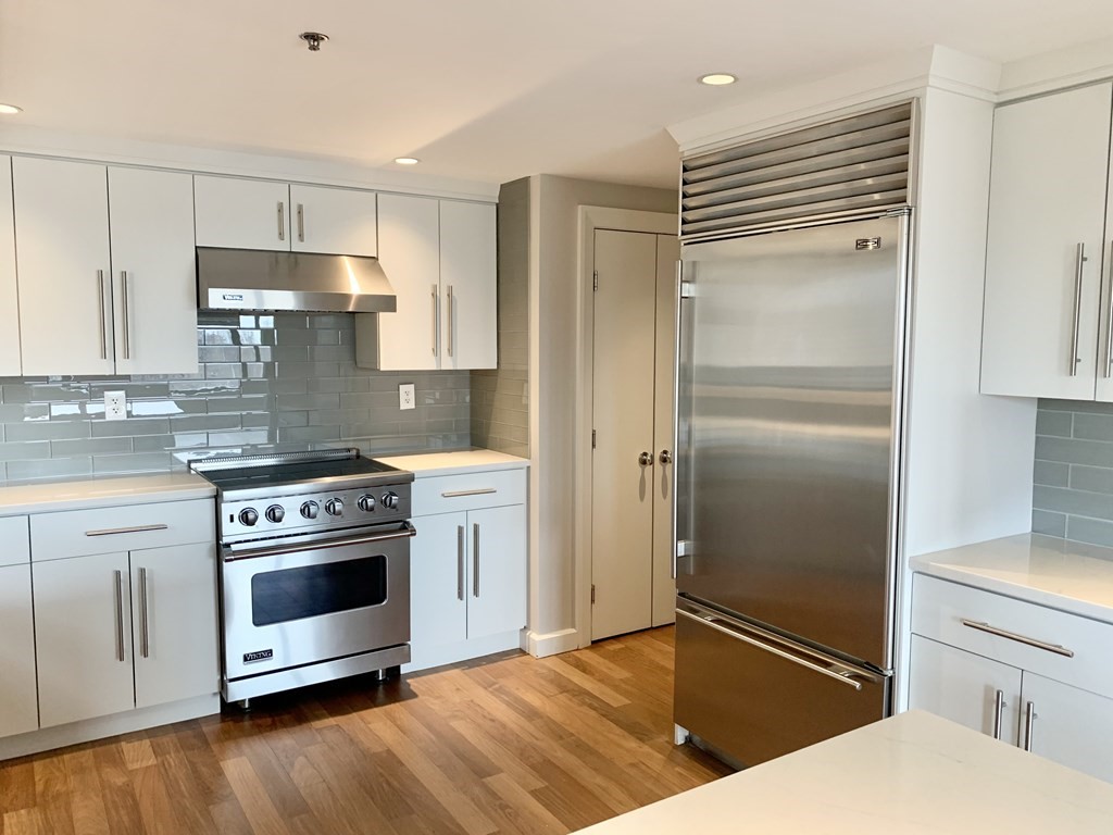 165 Tremont St 801