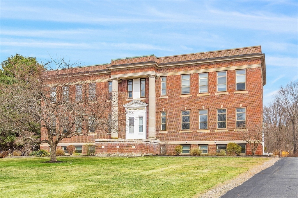 280 Village St F1