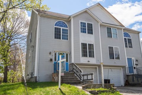 Photo of 12 Hyannis Place, Worcester, MA 01604 (MLS # 73512247)