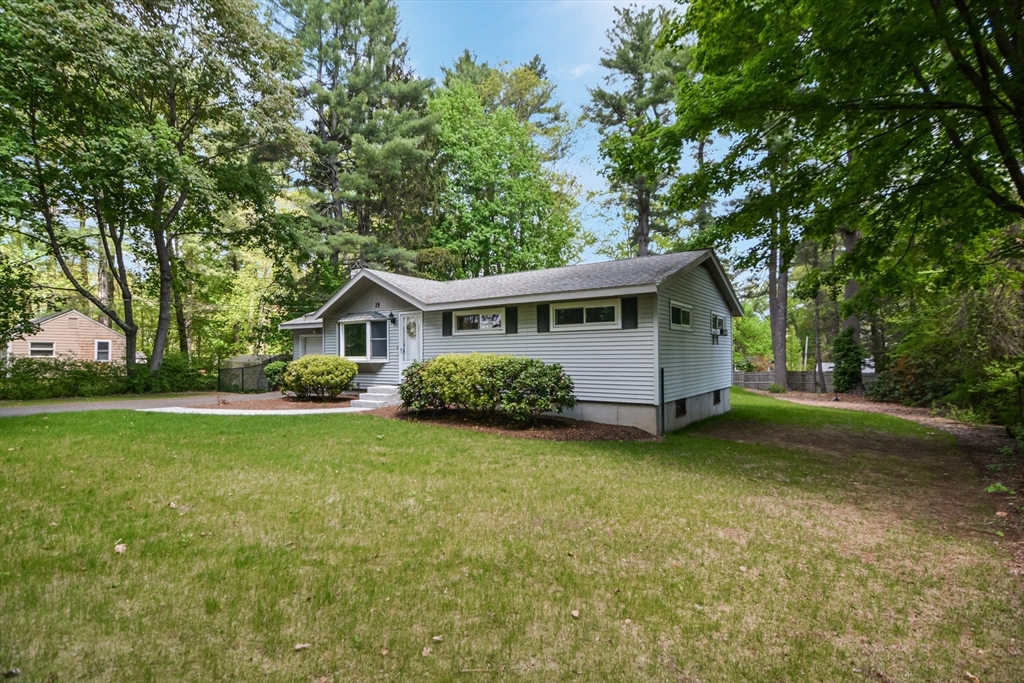 15 Lakeshore Dr