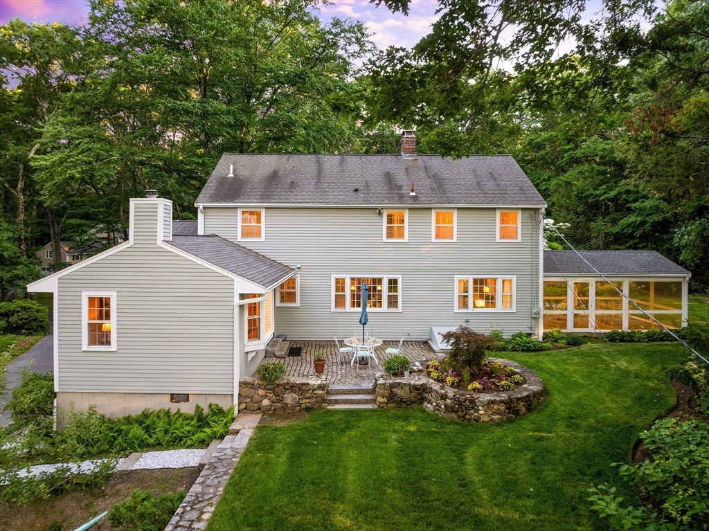 18 Isaac Davis Rd